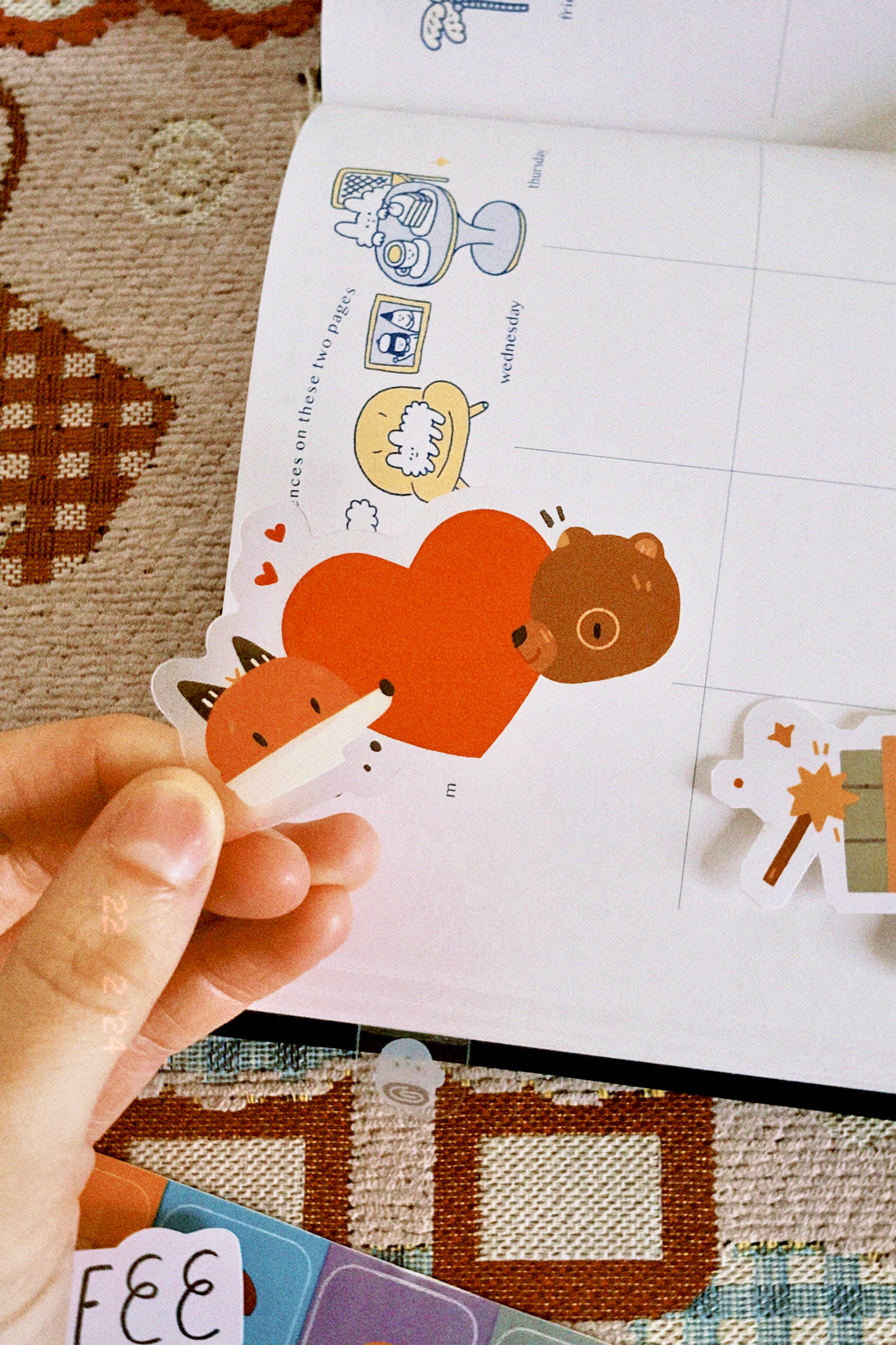 Sticker transparant Love is all